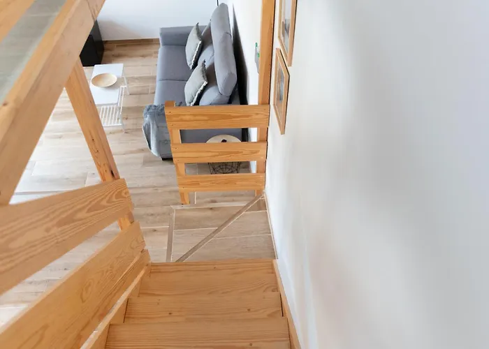 Singular Apartment *